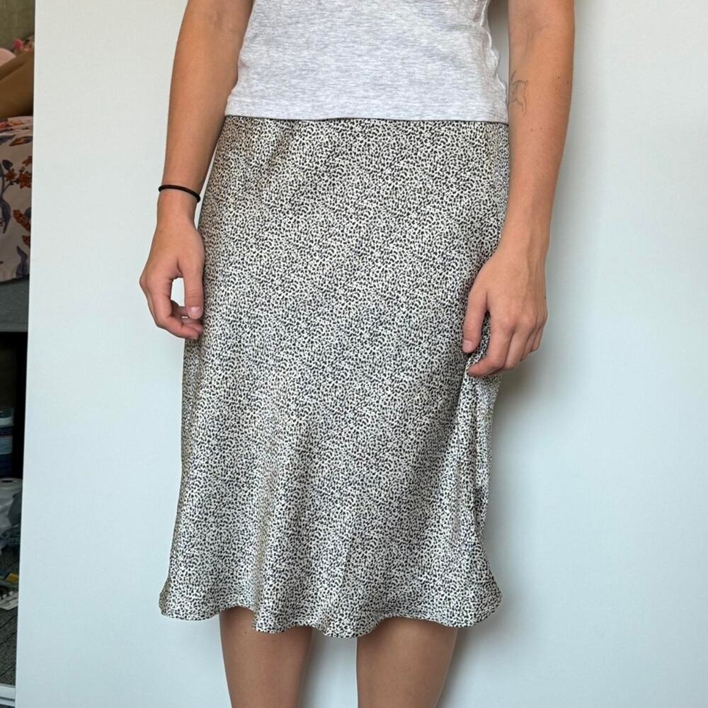 Sienna Sky Elegant Animal Print Patterned Skirt Medium EUC
